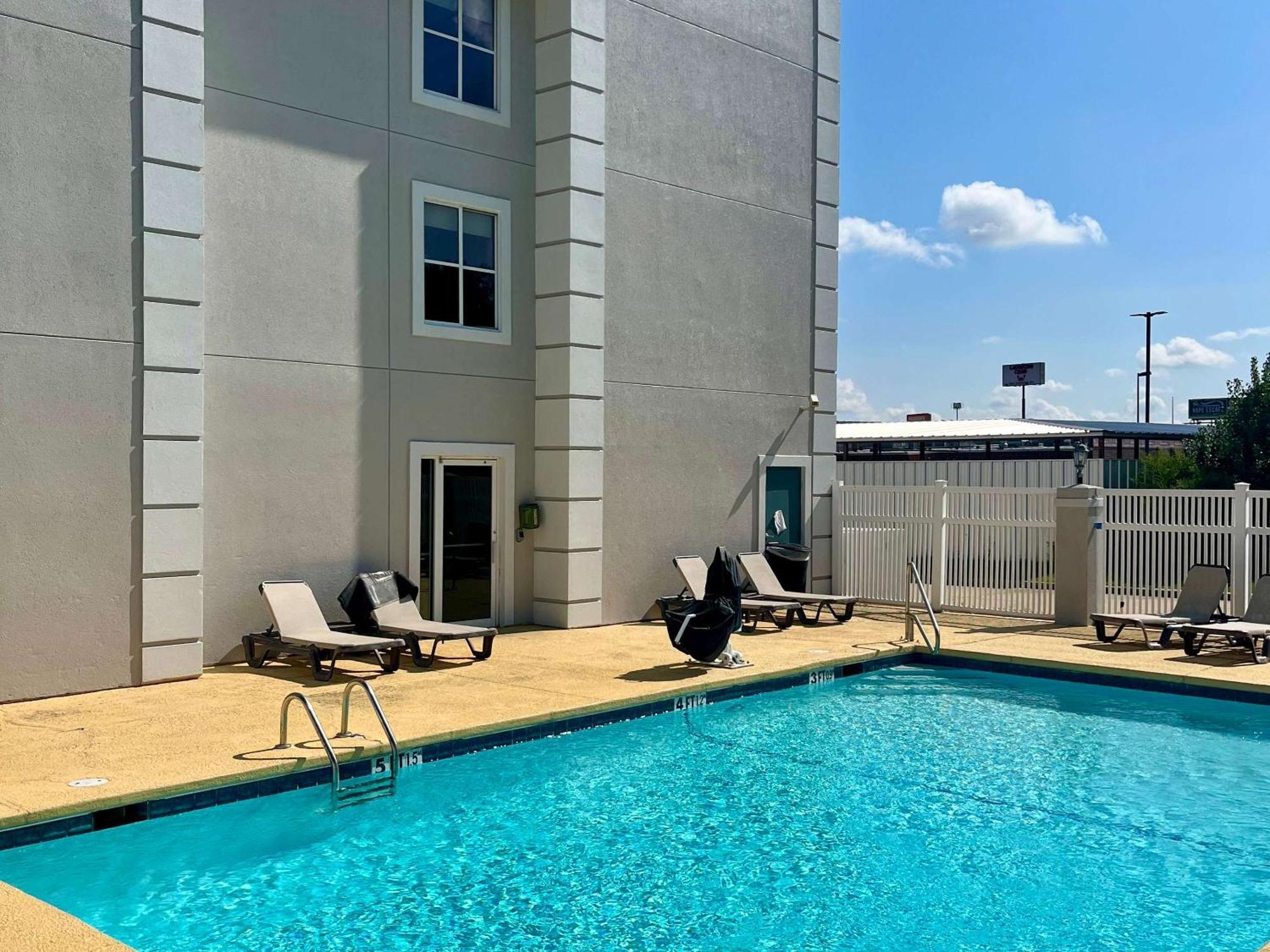 Quality Inn & Suites West Monroe Luaran gambar